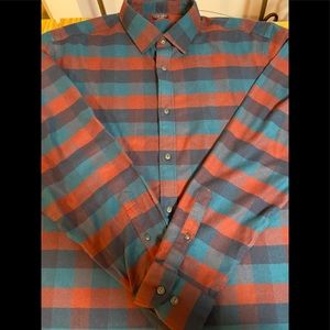 COPY - UNTUCKit Wrinkle Free Flannel